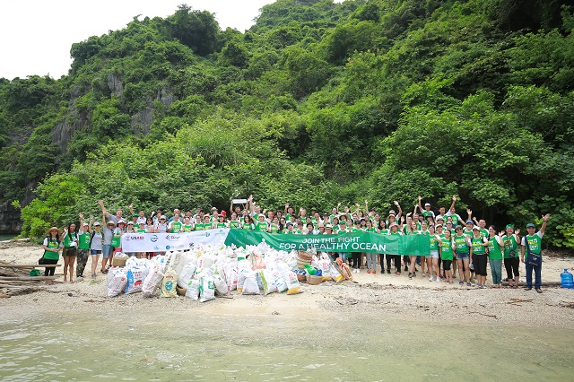 Eco-Tourism in Halong Bay 2026.png