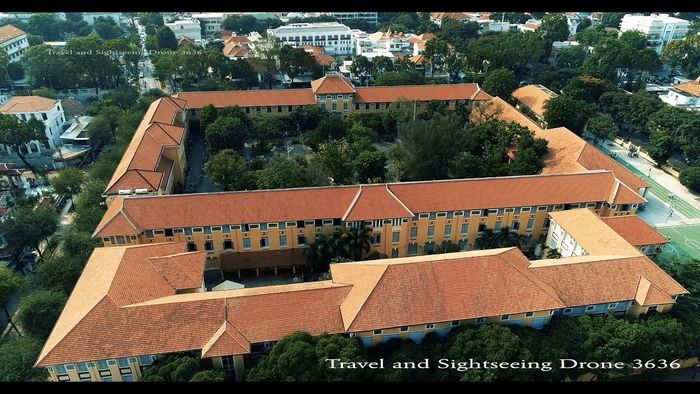 Trường THPT Nguyễn Thị Minh Khai ảnh 2