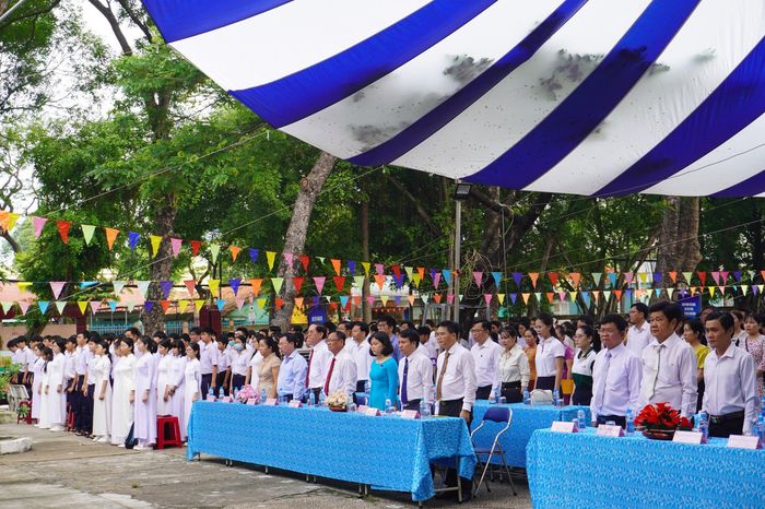 Hình ảnh Trường THPT chuyên Hùng Vương (trước thuộc Bình Dương)