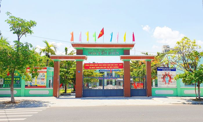 Hình ảnh Trường THPT Nguyễn Hiền – Đà Nẵng