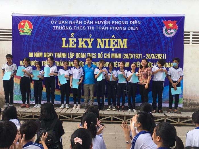 Trường THCS Thị Trấn Phong Điền - hình 1