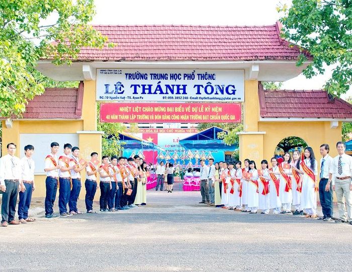 Ảnh 1 của Trường THPT Lê Thánh Tông