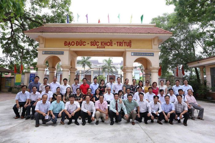 Hình ảnh Trường THPT Lý Thái Tổ