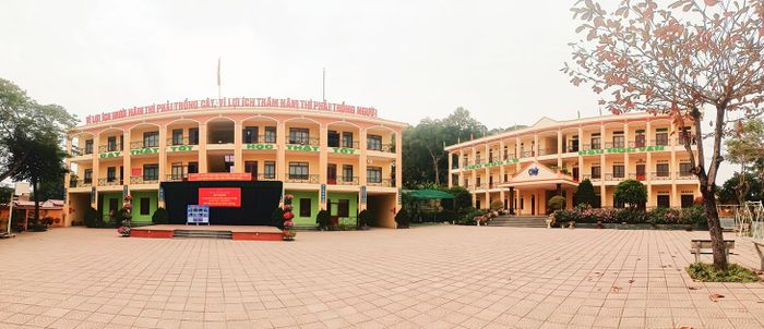 Trường THPT Nam Triệu hình ảnh 2