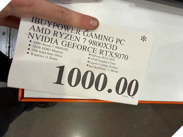 Game thủ săn được bộ PC Ryzen 7 9800X3D và RTX 5070 với mức giá chỉ... 1.000 USD