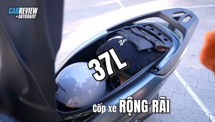 Honda Lead 2.jpg