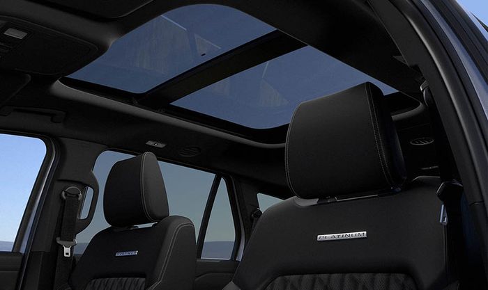 Ford-Everest-Platinum-Interior-01.jpg