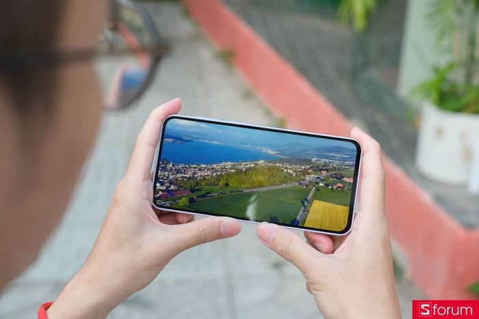 Galaxy A37 sở hữu nền đồ họa ấn tượng