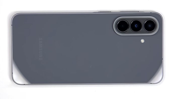 Thiết kế mặt lưng Galaxy A57 5G