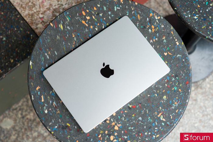 Apple cung cấp MacBook Pro M5 tân trang với giá hấp dẫn hơn