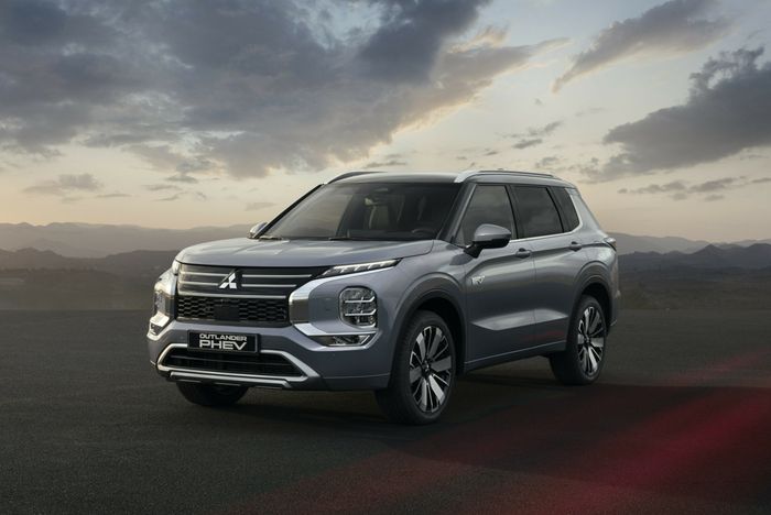 2026-Outlander-PHEV-Pricing-Announced-scaled.jpg