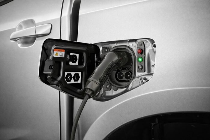 ISUZU D-MAX EV 3.jpg