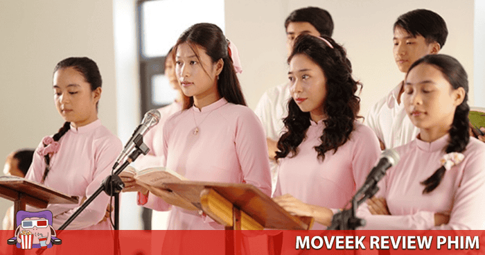 Hẹn Em Ngày Nhật Thực khéo léo lồng ghép nhiều yếu tố liên quan đến Công giáo.