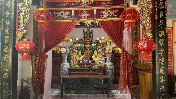 Tham khảo cách sắp xếp nội thất trong nhà thờ họ