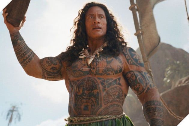 Dwayne Johnson trong vai Maui, sao nam đầy ấn tượng.