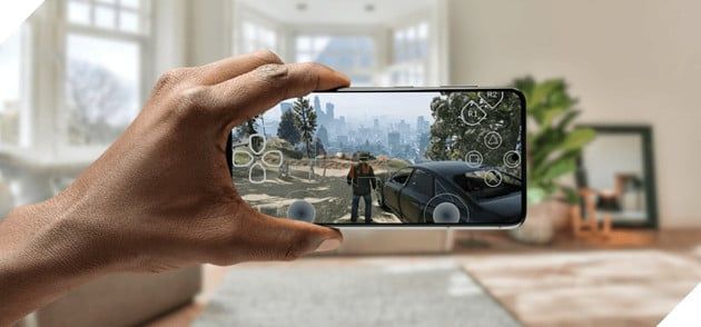 Smartphone mạnh mẽ đến mức có thể chơi game PC: GTA V, Cyberpunk 2077 đều dễ dàng