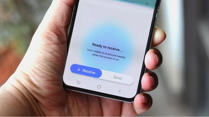 Quick Share mới hứa hẹn sẽ xóa nhòa rào cản giữa Android và iOS