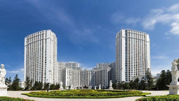 Royal City tọa lạc trên đường Nguyễn Trãi, quận Thanh Xuân