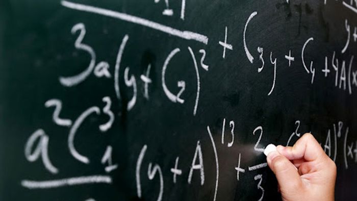 bang-dao-ham-lop-11-5