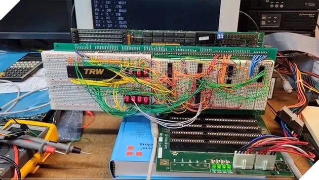 Modder tự chế card ISA giúp tăng tốc CPU Intel 8086 lên đến 2,5 lần so với tốc độ gốc