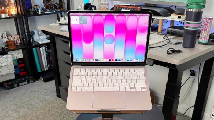 top-5-phu-kien-macbook-neo-nen-mua-kem-2026-1