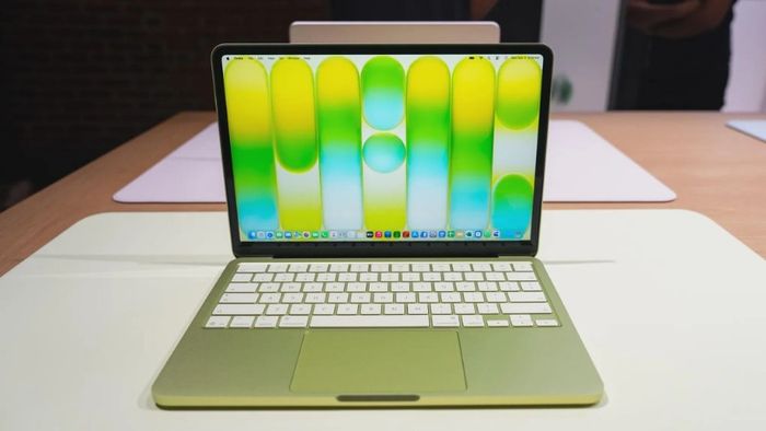 macbook-neo-256gb-vs-512gb-nen-chon-phien-ban-nao-phu-hop-cho-nam-2026-1