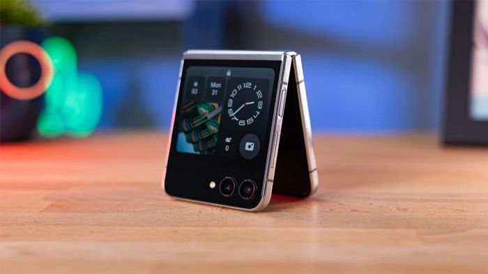 samsung-z-flip-5-2
