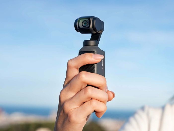 Phân tích thực tế thông số DJI Pocket 4 qua khả năng zoom lossless