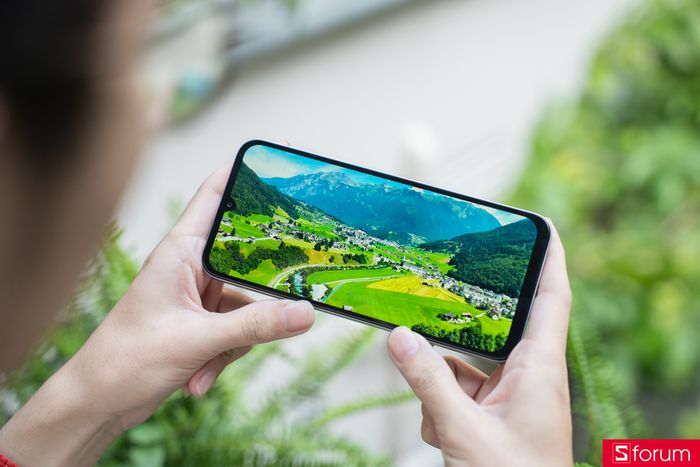 Hiệu năng đồ họa của máy chỉ ở mức trung bình