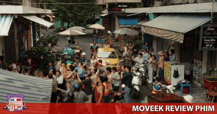 Hành động của anh nhanh chóng lan truyền mạnh mẽ trên mạng xã hội nhờ hàng loạt video được chia sẻ rộng rãi.