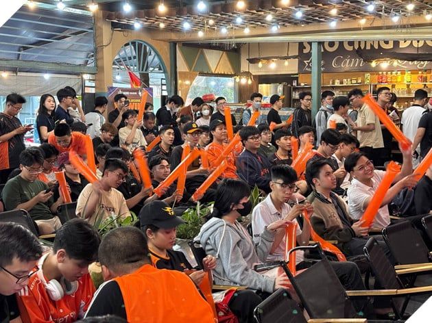 Cộng đồng Liên Quân Mobile bùng nổ tại Watch Party Chung kết ĐTDV Mùa Xuân 2026 giữa FPT và Flash