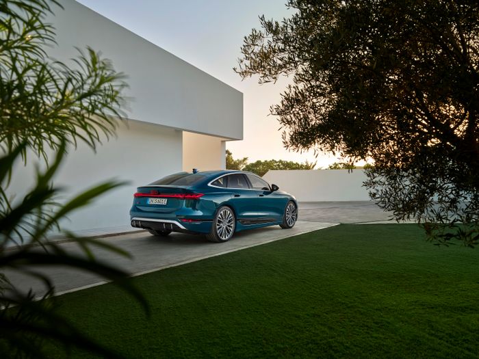 Audi S6 (3).jpg
