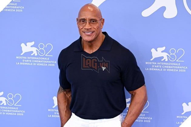 Hình ảnh liên quan đến nam diễn viên Dwayne Johnson.