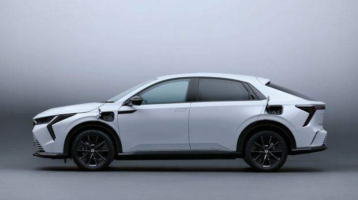 honda-insight-ev-2026-japan-launch 3.jpg