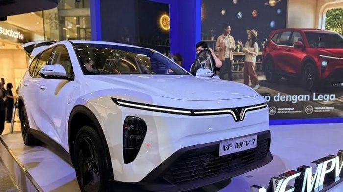 VF MPV 7 INDO.jpg