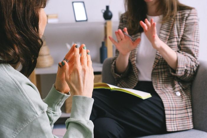 Cách Nâng Cao Kỹ Năng Lắng Nghe Trong Giao Tiếp