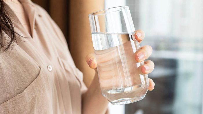 nuoc-ion-kiem-dong-chai-2