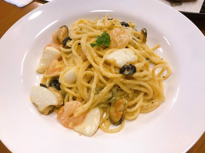 Mì spaghetti có giá từ 80.000 đến 110.000 đồng, nên thử nhé!