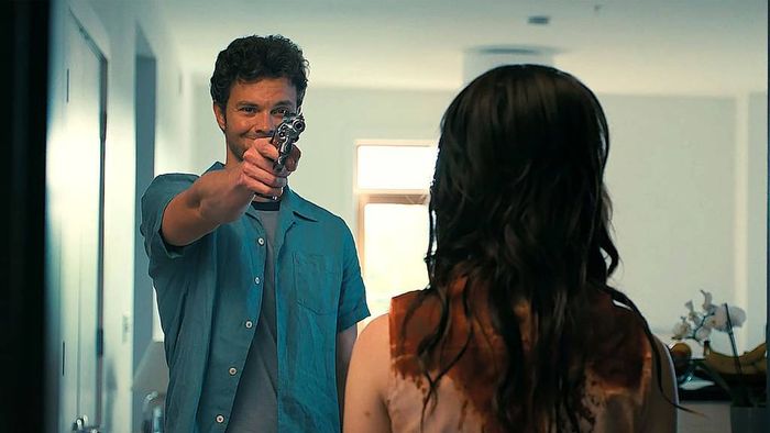 Kẻ Đồng Hành vạch trần bản chất thật sự của thể loại rom-com.