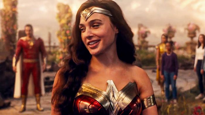 Wonder Woman giúp Billy trải qua nhiều cuộc phiêu lưu hơn | Youtube