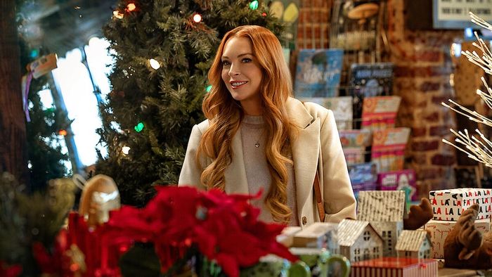 Lindsay Lohan luôn tỏa sáng và thu hút mọi ánh nhìn trong Our Little Secret