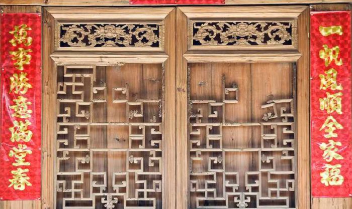 Những câu đối Tết tiếng Trung ấn tượng