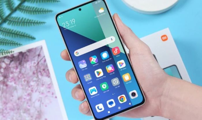 Nên mua điện thoại cũ hay mới cho học sinh cấp 2?