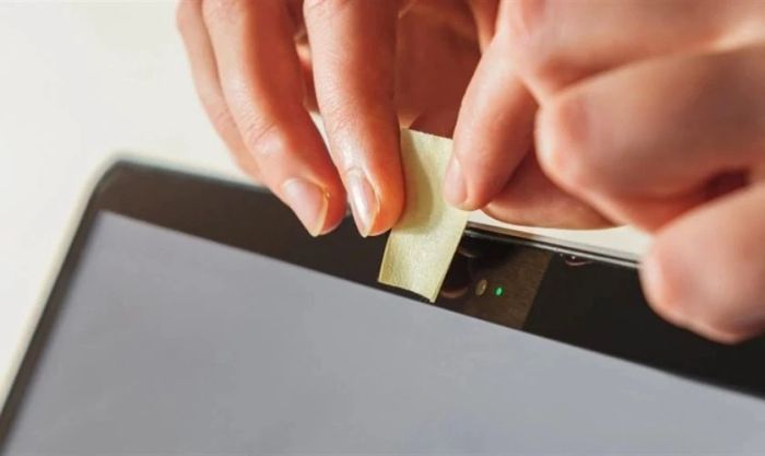 Cách nhận diện máy tính bị theo dõi trên laptop