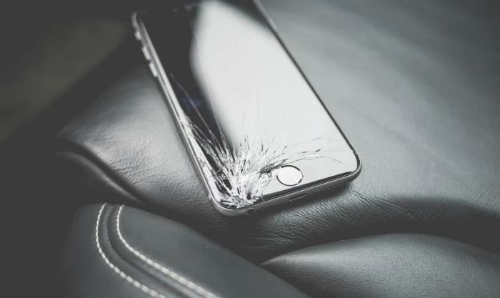 Các nguyên nhân gây ra lỗi camera iPhone bị đen