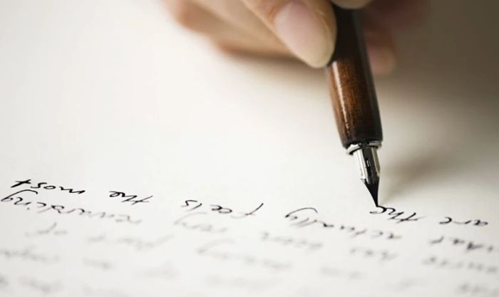 Các phần chính của mẫu thư chúc Tết là gì