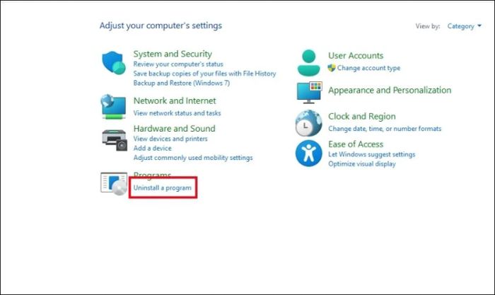 Bạn có thể mở Control Panel, sau đó chọn mục Uninstall a program