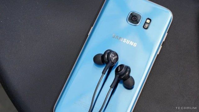 Lỗ cắm tai nghe của điện thoại Samsung bị hỏng