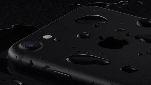 Vì sao loa ngoài iPhone (ip) lại phát ra âm thanh nhỏ, rè?