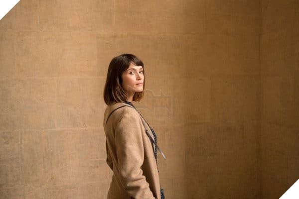 Gemma Arterton chia sẻ về việc làm phim khác biệt so với nguyên tác.